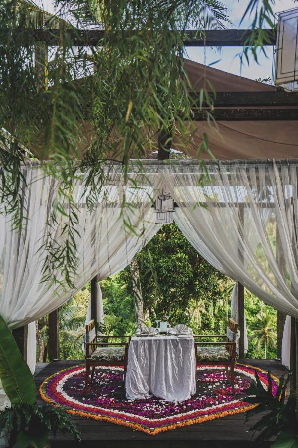 Amora Ubud Boutique Villas Buitenkant foto